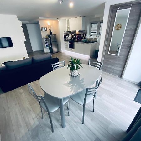 Toul Appartement Entier Avec Parking Prive Au Calme Cosy A Etage Avec Balcon Екстер'єр фото