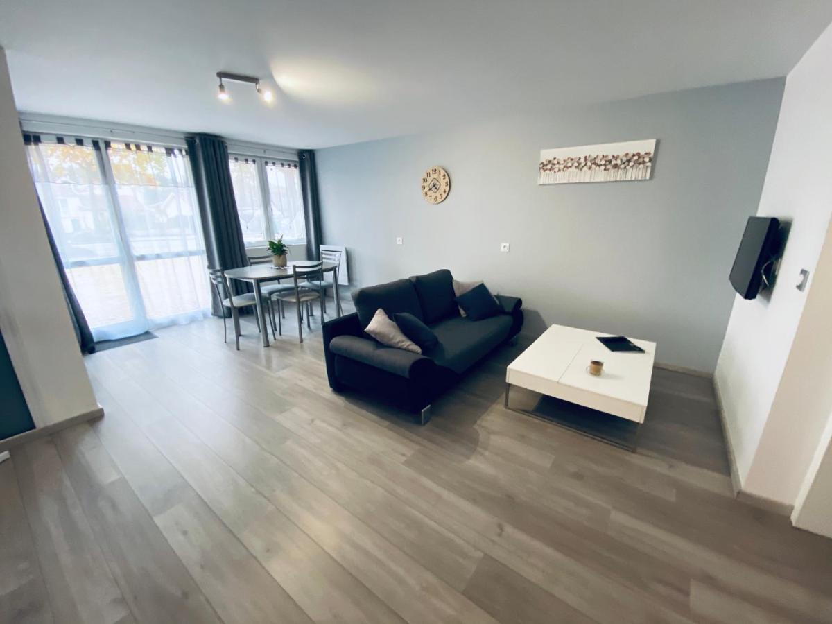 Toul Appartement Entier Avec Parking Prive Au Calme Cosy A Etage Avec Balcon Екстер'єр фото