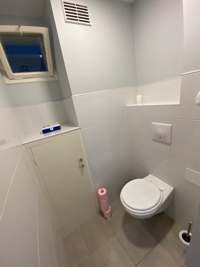 Toul Appartement Entier Avec Parking Prive Au Calme Cosy A Etage Avec Balcon Екстер'єр фото