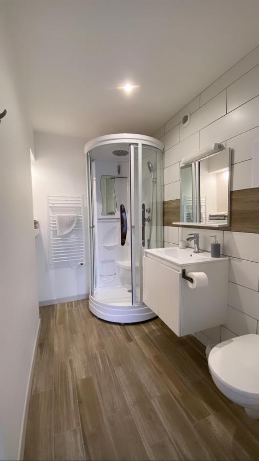 Toul Appartement Entier Avec Parking Prive Au Calme Cosy A Etage Avec Balcon Екстер'єр фото