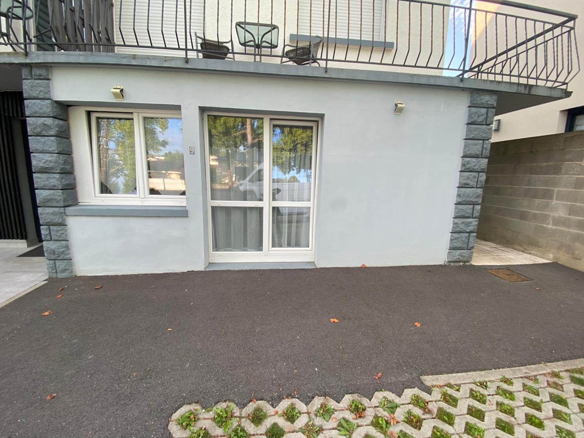 Toul Appartement Entier Avec Parking Prive Au Calme Cosy A Etage Avec Balcon Екстер'єр фото