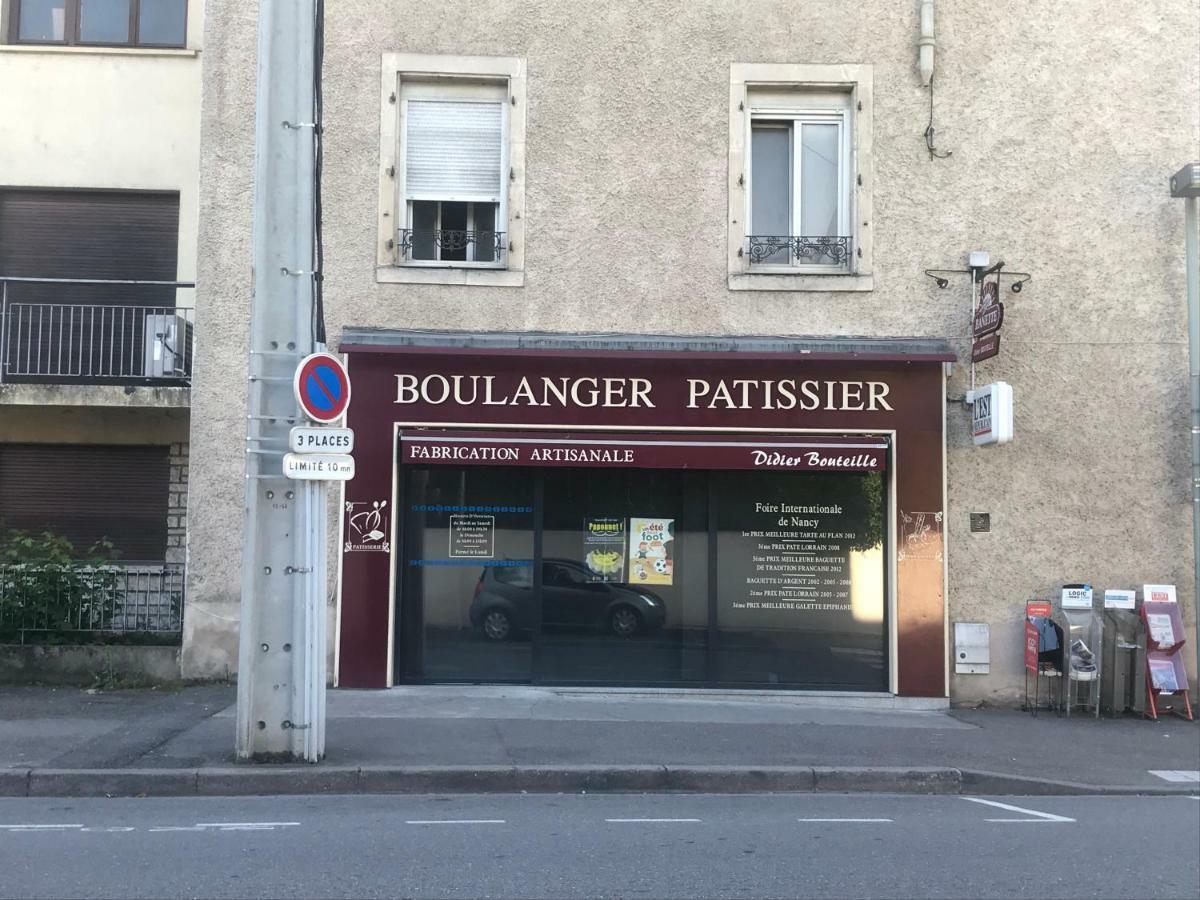 Toul Appartement Entier Avec Parking Prive Au Calme Cosy A Etage Avec Balcon Екстер'єр фото
